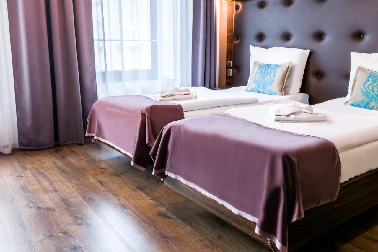 Hotel Opera Tarnowskie Gory Luaran gambar