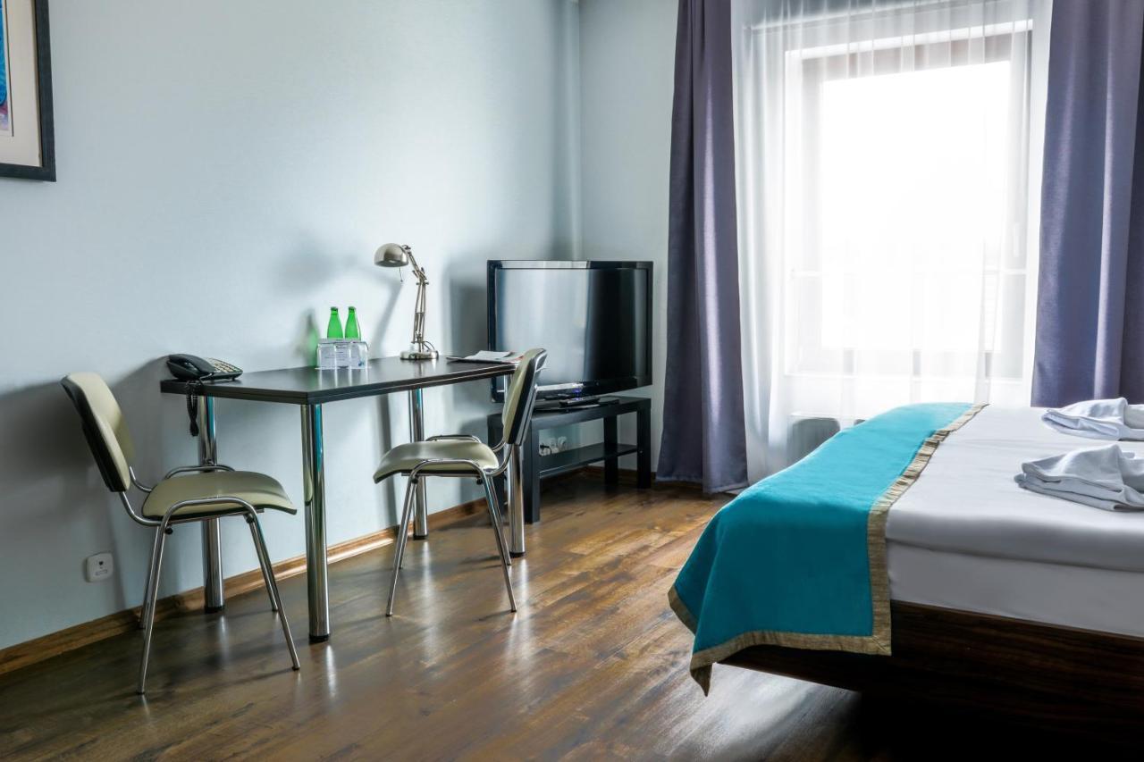 Hotel Opera Tarnowskie Gory Luaran gambar