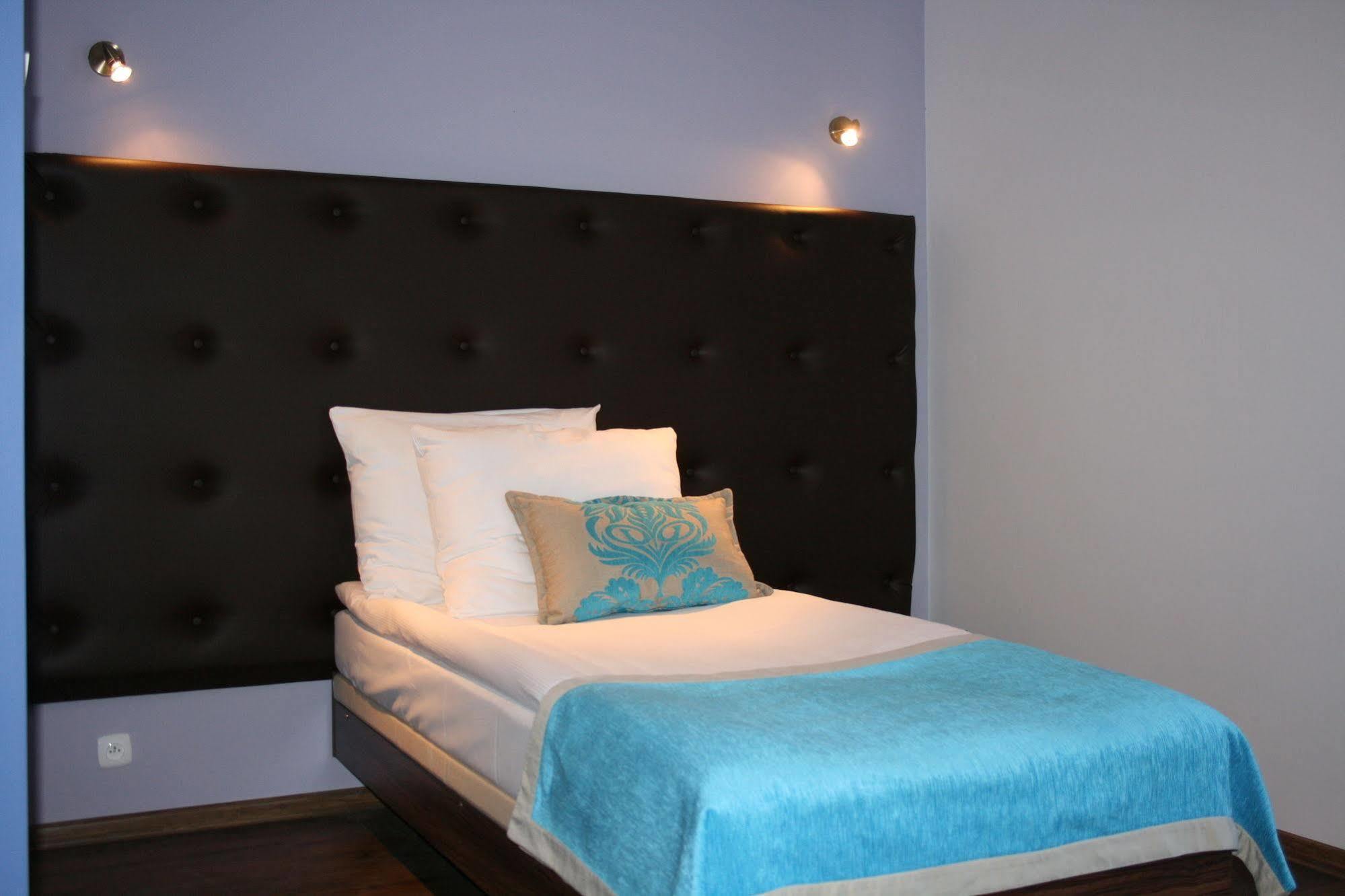 Hotel Opera Tarnowskie Gory Luaran gambar
